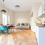 Porta Pia Apartment Zeno 53